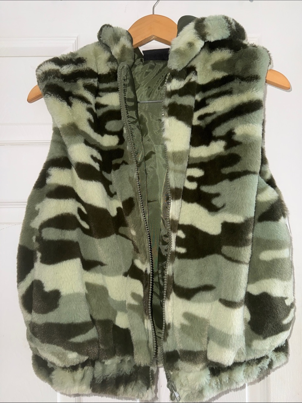 Faux Fur Camouflage Hooded Vest - Green Camo